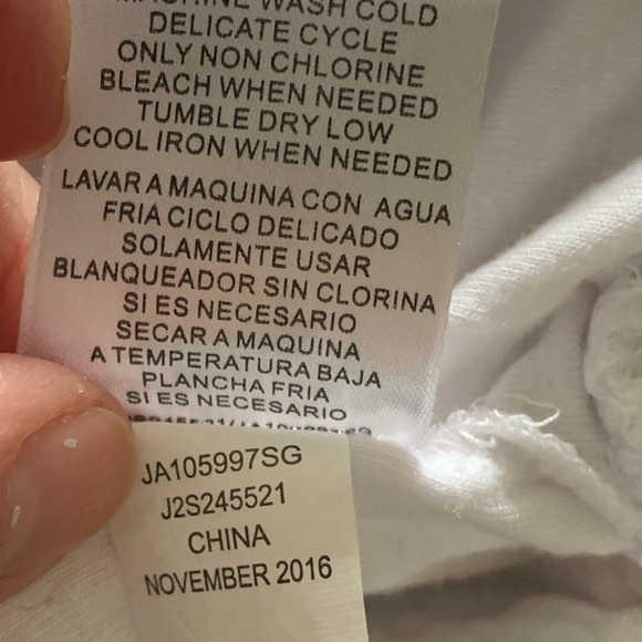 Joseph A. Abboud woman’s short sleeve top (blouse) size L - Picture 8 of 9